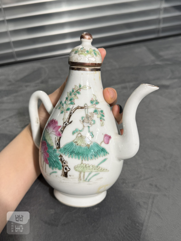 清晚期粉彩癞瓜纹酒壶（包铜口） - 图4
